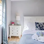 La Casita Felizola- Charming Coastal Escape Holiday home *
