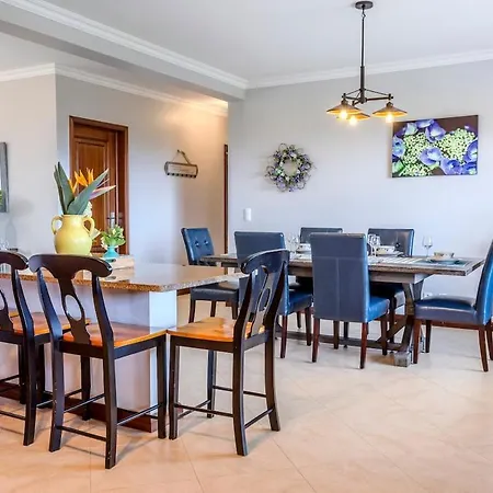 La Casita Felizola- Charming Coastal Escape *