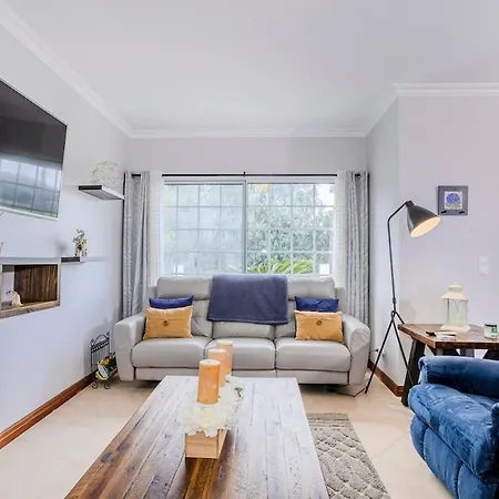 La Casita Felizola- Charming Coastal Escape Prázdninový dům Sao Pedro (Sao Miguel)