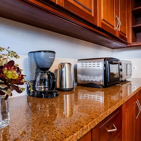 La Casita Felizola- Charming Coastal Escape Prázdninový dům *