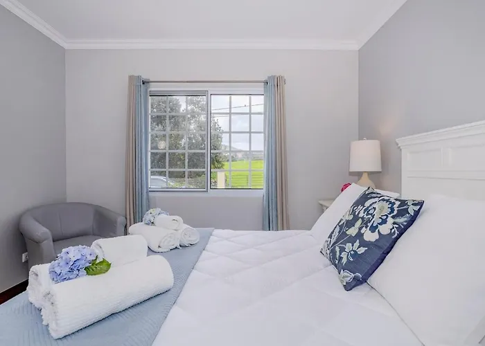 La Casita Felizola- Charming Coastal Escape