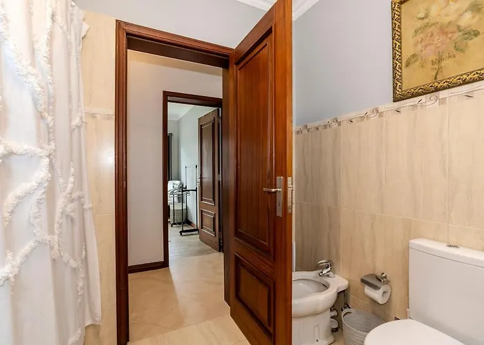 Feriehus La Casita Felizola- Charming Coastal Escape *