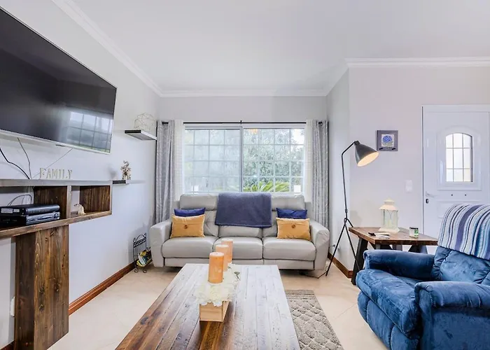 La Casita Felizola- Charming Coastal Escape Feriehus Sao Pedro (Sao Miguel)